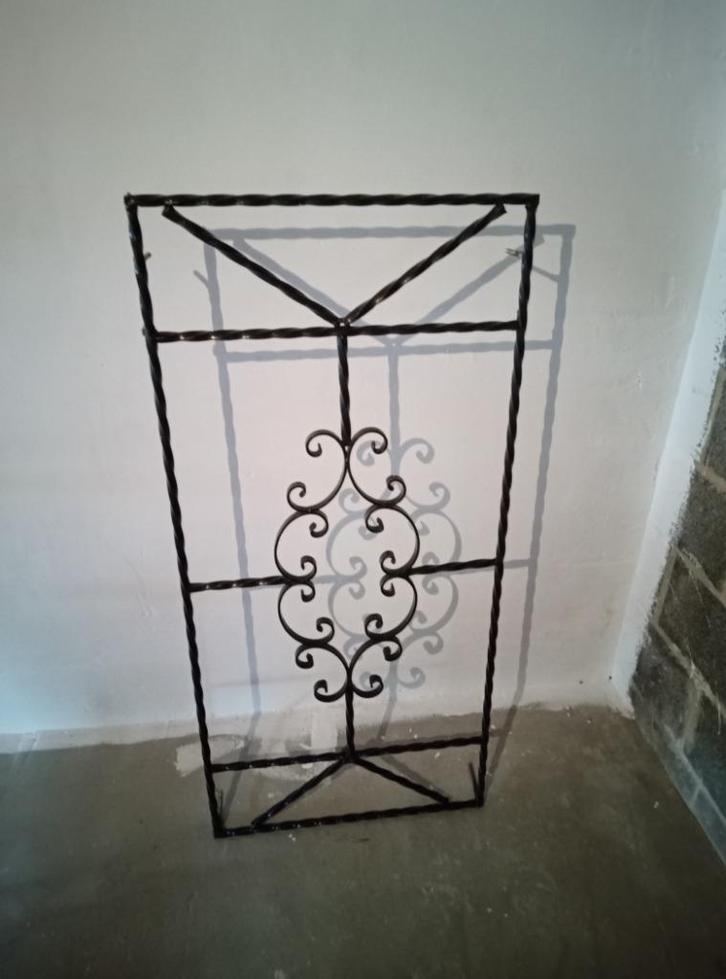 Grille de porte en fer forgé noir, Bricolage & Construction, Métaux, Utilisé, Fer, Enlèvement