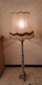 Staande lamp uit staal met lampenkap, Ophalen, Gebruikt, Klassiek, Rond
