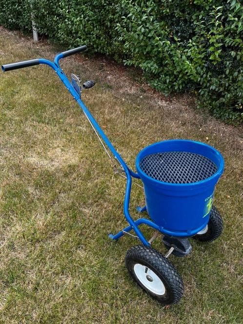 Edialux strooiwagen, Tuin en Terras, Hand-tuingereedschap, Zo goed als nieuw, Overige soorten, Ophalen