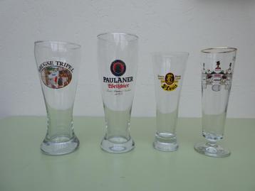 Verschillende bierglazen beschikbaar voor biedingen