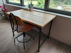 Bureautafel + stoel - zwart metaal /grenen houtoppervlakken, Huis en Inrichting, Ophalen, In hoogte verstelbaar, Zo goed als nieuw