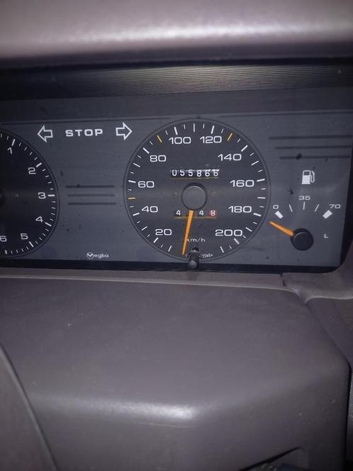 oldtimer, Auto's, Oldtimers, Particulier, Peugeot, Benzine, Berline, 4 deurs, Automaat, Beige, Beige, Stof, Voorwielaandrijving