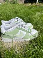 Nike Air Force 1 groene tinten custom, Kleding | Dames, Groen, Sneakers, Nike, Ophalen of Verzenden