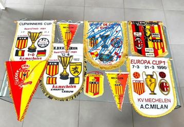 KV Mechelen 1980s-2000s unieke collectie vintage vaandels beschikbaar voor biedingen