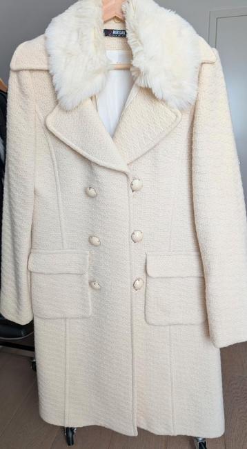 Wintermantels- bijna nieuw- zonder beschadigingen  beschikbaar voor biedingen