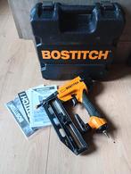 Cloueur professionnel BOSTITCH, Enlèvement