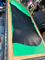 Zwarte kleur tuigleer 2,5-3 mm dikte soepele lap nr3, Hobby en Vrije tijd, Stoffen en Lappen, Ophalen of Verzenden, Zo goed als nieuw