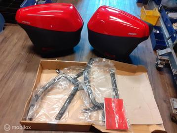 Kofferset koffers beugels ST2 ST3 ST4 ST4s ST beschikbaar voor biedingen
