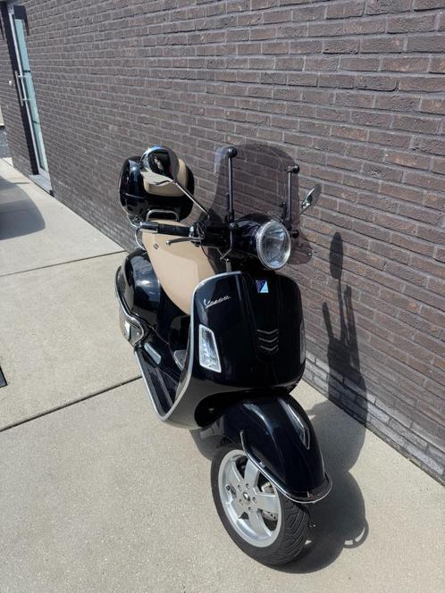Vespa GTS 250ie, Motoren, Motoren | Piaggio, Particulier, Scooter, 12 t/m 35 kW, 1 cilinder, Motorrijbewijs A, ABS, Ophalen