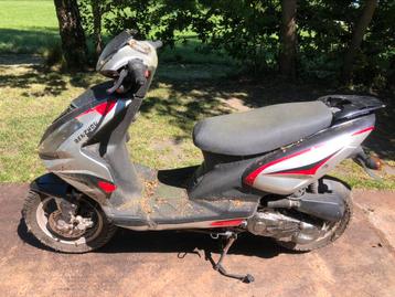 Scooter Benzhou 50cc A beschikbaar voor biedingen