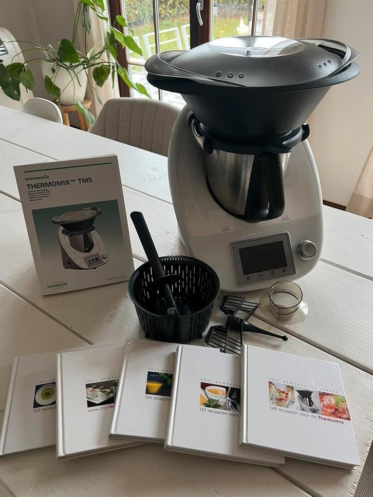 Als nieuwe Thermomix met digitaal Cook boek & boekenreeks, Elektronische apparatuur, Keukenmixers, Zo goed als nieuw, Ophalen