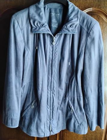 Mooie blauw/grijze zomer jas, Kleding | Dames, Ophalen, Zo goed als nieuw, Blauw