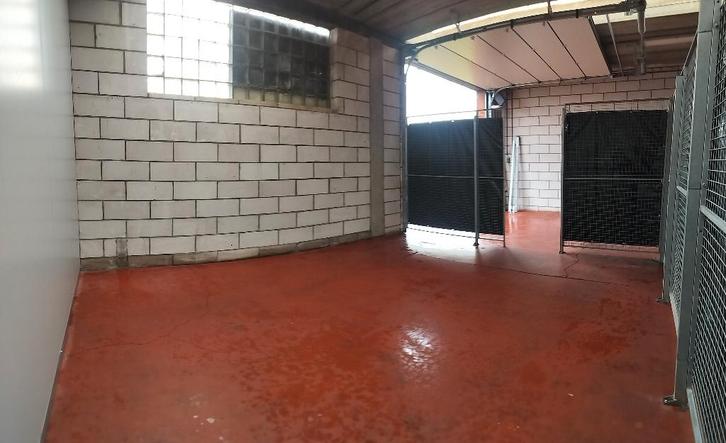 Mooie Opslagruimte - Meubelopslag - Loods te huur 25 m², Immo, Garages & Places de parking, Province de Flandre-Orientale
