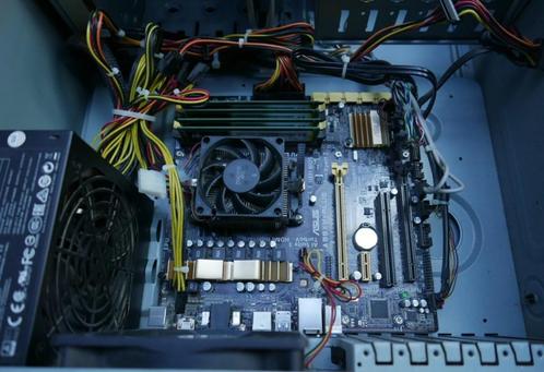 Multimedia-PC's enz..., Computers en Software, Moederborden, Ophalen