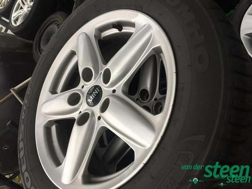 205-60-16 92H Mini en BMW LM Velgen 5 x 120 ET46 72,5 Kumho, Auto-onderdelen, Banden en Velgen, Banden en Velgen, Winterbanden