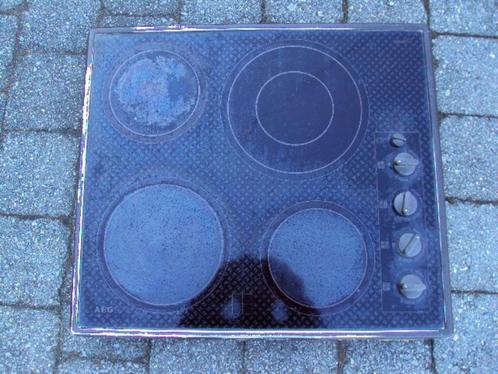 elektrisch keramisch fornuis, Elektronische apparatuur, Fornuizen, Gebruikt, Elektrisch, 4 kookzones, Minder dan 85 cm, 45 tot 60 cm