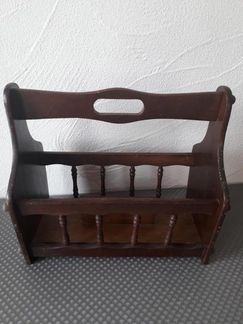 Houten krantenbak/lectuurbak, Huis en Inrichting, Woonaccessoires | Krantenbakken en Lectuurbakken, Gebruikt, Ophalen of Verzenden