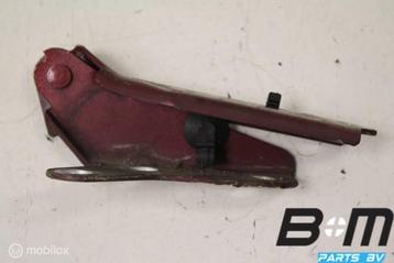 Motorkapscharnier links (bestuurderskant) VW Polo 6Q0823301B beschikbaar voor biedingen