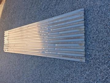 12 aluminiumplaten  beschikbaar voor biedingen