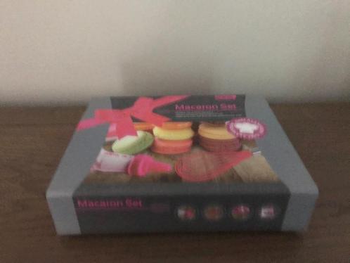 Macaronset -- Geschenkdoos, Hobby en Vrije tijd, Taarten en Cupcakes maken, Nieuw, Ophalen of Verzenden