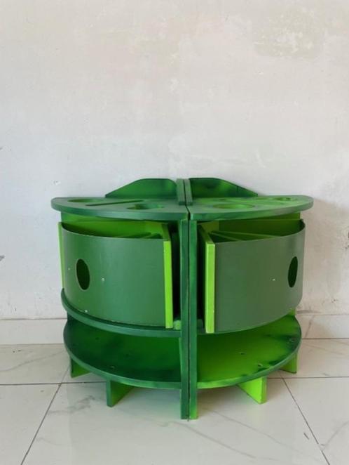 2 Unieke kindertafels te koop – kleurrijk en leerzaam!, Kinderen en Baby's, Kinderkamer | Tafels en Stoelen, Ophalen