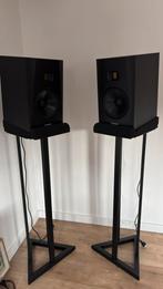 Adam T8V set monitors + voeten, Ophalen of Verzenden, Zo goed als nieuw