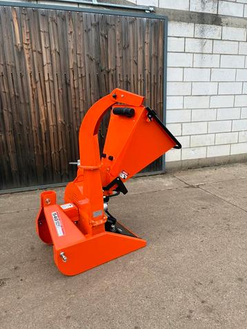 Houthakselaar FC100 voor minitractor beschikbaar voor biedingen