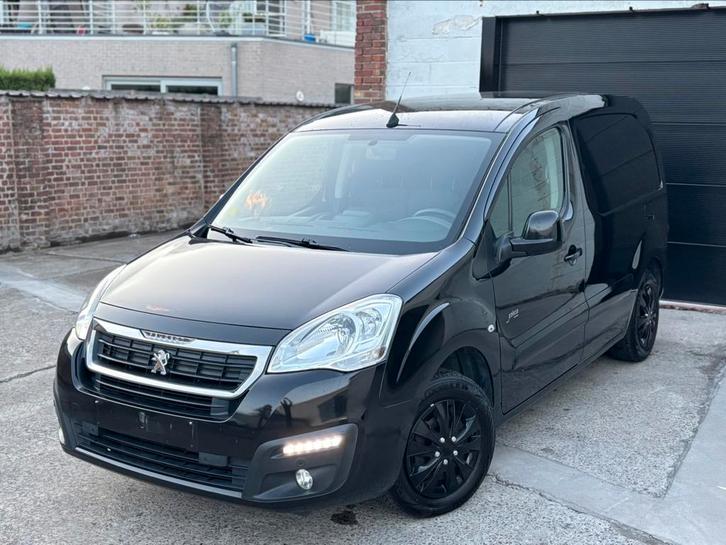 Peugeot Partner • 1.6 HDI • 3Zit • Euro6b • GPS,Camera, Auto's, Bestelwagens en Lichte vracht, Particulier, Achteruitrijcamera