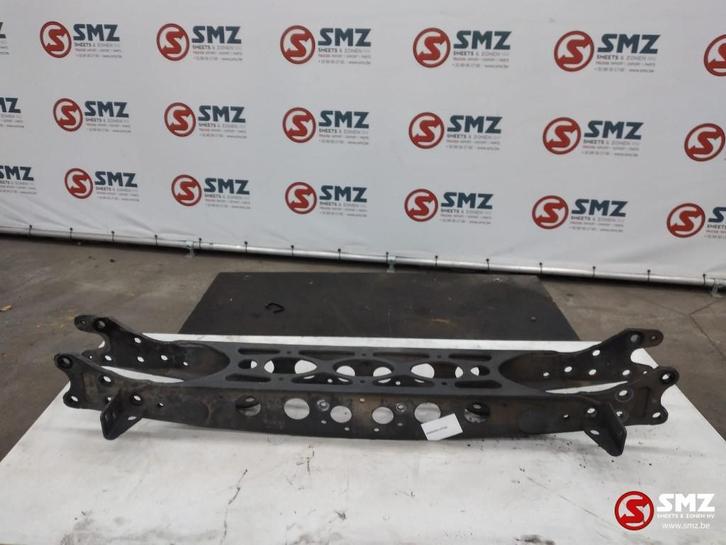 Occ barre de pare-chocs avant Mercedes Actros MP4, Autos : Pièces & Accessoires, Pièces camion, Mercedes-Benz, Suspension et Châssis