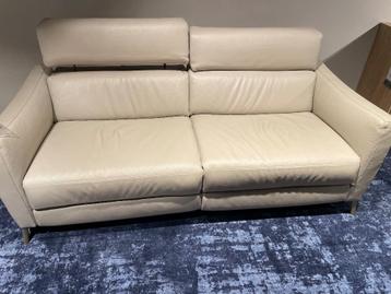 Echt lederen "natuzzi" tweezit relax met 2electrische motore, 75 à 100 cm, Comme neuf, Enlèvement, 150 à 200 cm