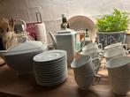 Wit 12- delig koffieservies met soepterrine erbij, Ophalen, Gebruikt, Effen, Kop(pen) en/of Schotel(s)