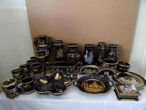 Porcelaine grecque vintage vase 24K En vente séparément, Maison & Meubles, Accessoires pour la Maison | Vases, Comme neuf, Noir