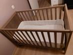 Ikea babybed ledikant Sundvik houtbruin, Kinderen en Baby's, Ledikant, Zo goed als nieuw, Ophalen