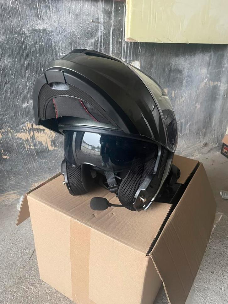 2 systeemhelmen + Sena SMH5 Dual intercom – set, Vélos & Vélomoteurs, Casques de cyclomoteur, Utilisé, Enlèvement ou Envoi