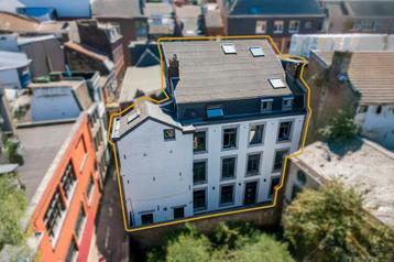 Maison à vendre à Liège, 8 chambres beschikbaar voor biedingen