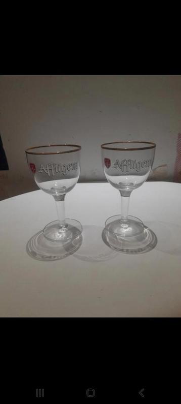 2 verres Affligem de 25 cl en très bon état.   disponible aux enchères