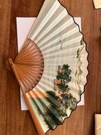 Stevige japanse waaier vervaardigd uit bamboe, Ophalen