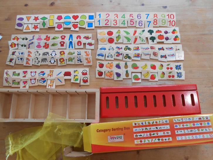 Montessori Boite de tri en bois enfant à p. de 1 an Toy Wood, Kinderen en Baby's, Speelgoed | Houten speelgoed, Gebruikt, Ophalen