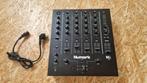 Numark M6 USB 4-kanaals USB DJ Mixer, Ophalen, Zo goed als nieuw, Minder dan 5 kanalen, Microfooningang
