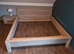 Cadre de lit avec 1 table de chevet, Enlèvement, Deux personnes, Bois, 180 cm