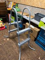 Échelle de piscine, Jardin & Terrasse, Enlèvement, Comme neuf, Échelle