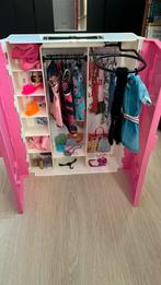 Nieuw Barbie kleerkast met spulletjes en exta doos vol zie📸, Enlèvement, Barbie