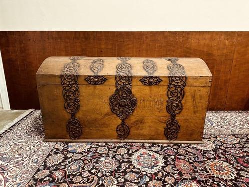 Antieke Hollandse bruidskist van 1800 schatkist kist, Antiek en Kunst, Antiek | Woonaccessoires, Ophalen of Verzenden