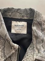 Veste noon goons, Ophalen of Verzenden, Zo goed als nieuw