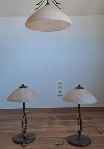 set 2 tafellamp en 1 hanglamp beschikbaar voor biedingen