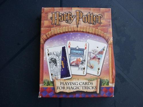 Cartes à jouer avec tours de magie - Harry Potter, Collections, Harry Potter, Comme neuf, Jeu, Enlèvement ou Envoi
