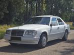 Mercedes E200 W124 benzine schuifdak, Auto's, 4 deurs, Stof, Radio, Wit