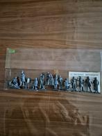 12 Figurines personnages historiques, Ophalen of Verzenden, Zo goed als nieuw, Groter dan 1:35, Figuur of Figuren