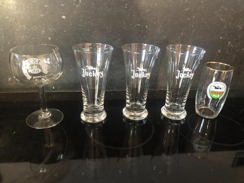 cristal alken - jockey gévé  lot 4 versch.glazen, Verzamelen, Biermerken, Gebruikt, Glas of Glazen, Overige merken, Ophalen of Verzenden