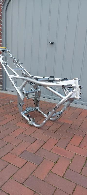 suzuki Bandit 1200 Frame, chassis GSF  (2000-2006) koopje me